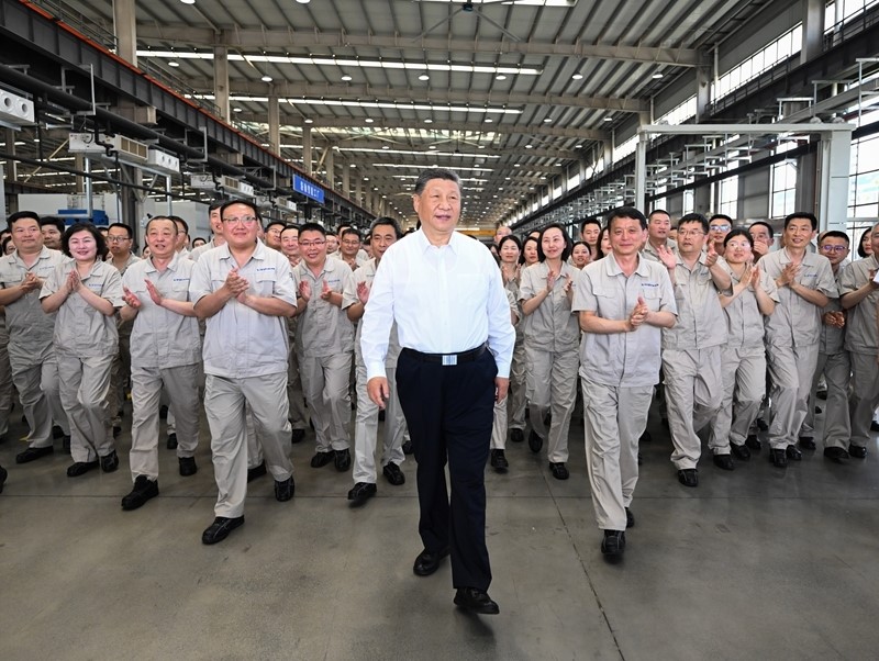 习近平在河南考察时强调坚定信心推动高质量发展高效治理奋力在中原大地谱写中国式现代化新篇章1.jpg
